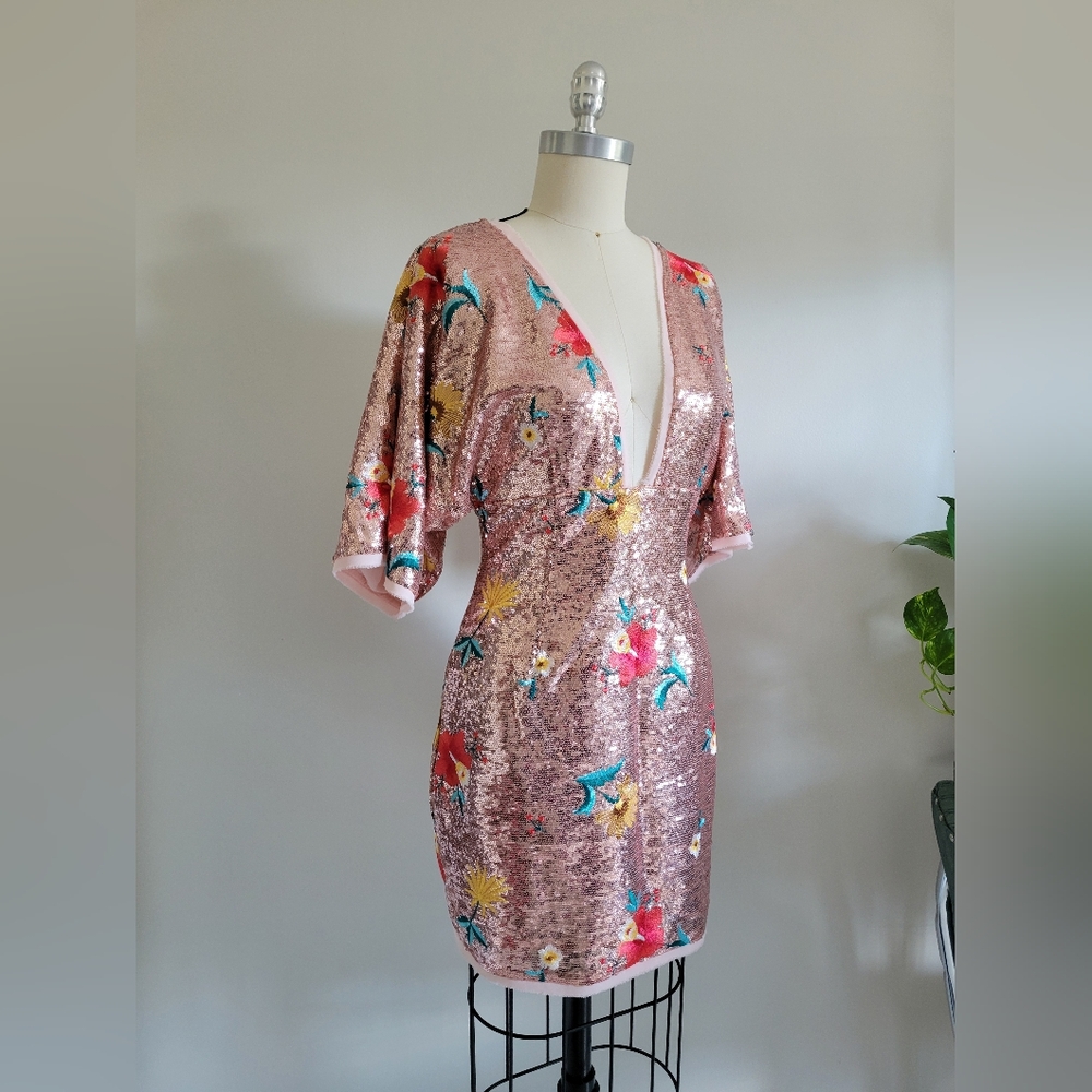 Sequin and embroidered party dress with plunging neckline and kimono sleeves